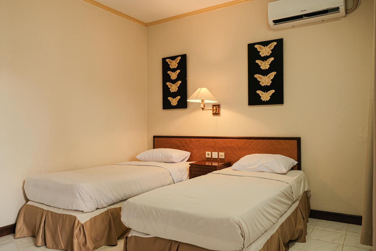 Royal Brongto Hotel Yogyakarta Esterno foto