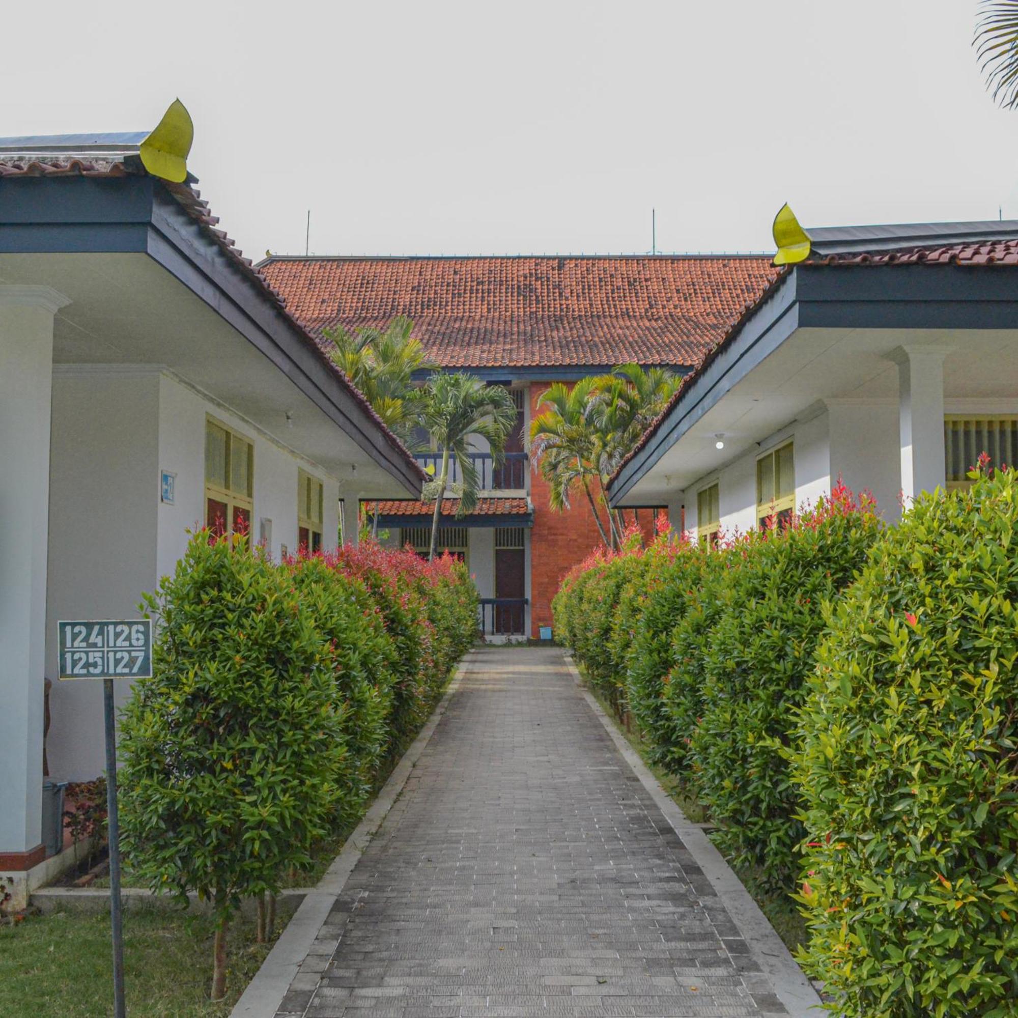 Royal Brongto Hotel Yogyakarta Esterno foto