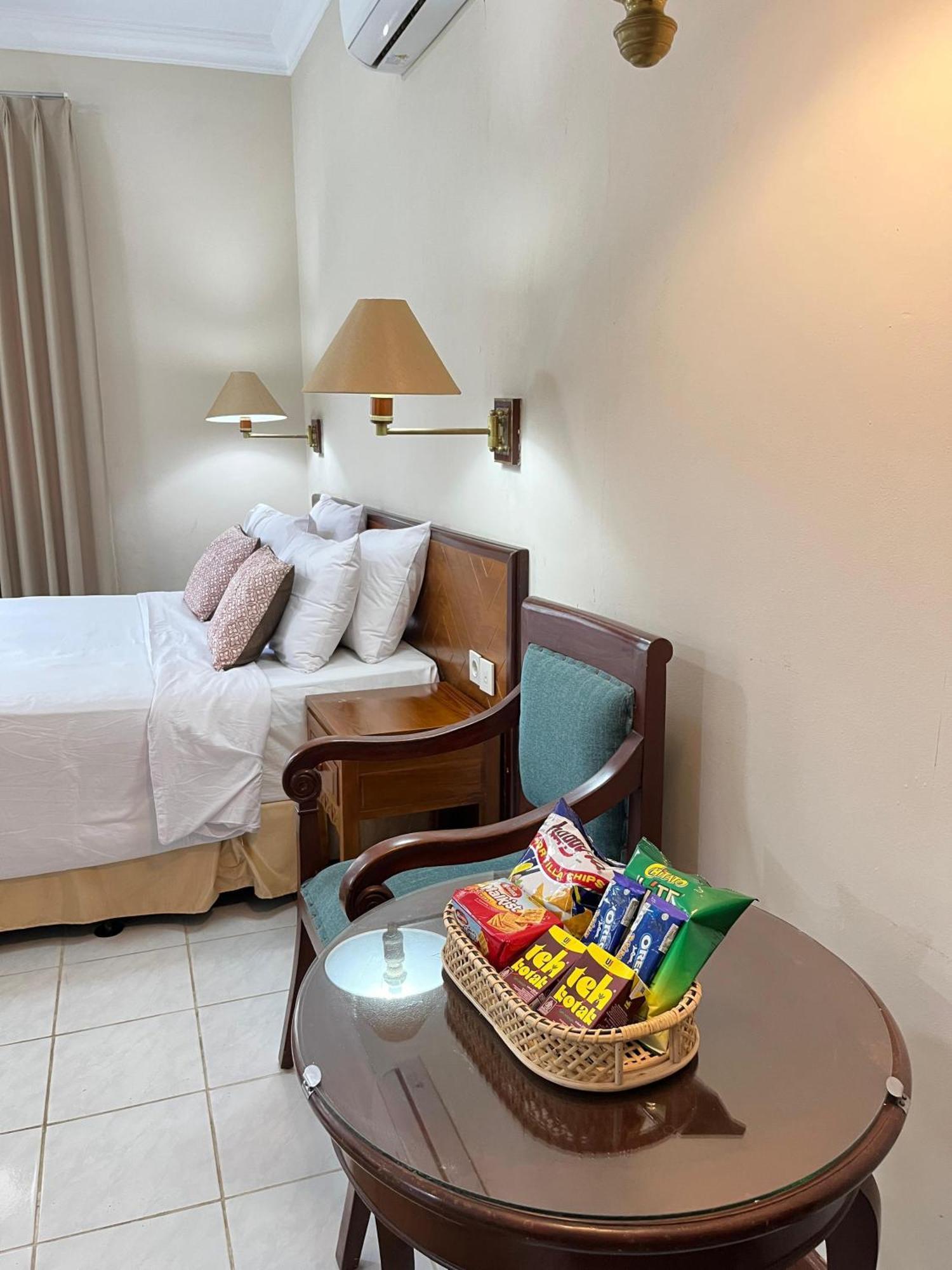 Royal Brongto Hotel Yogyakarta Esterno foto