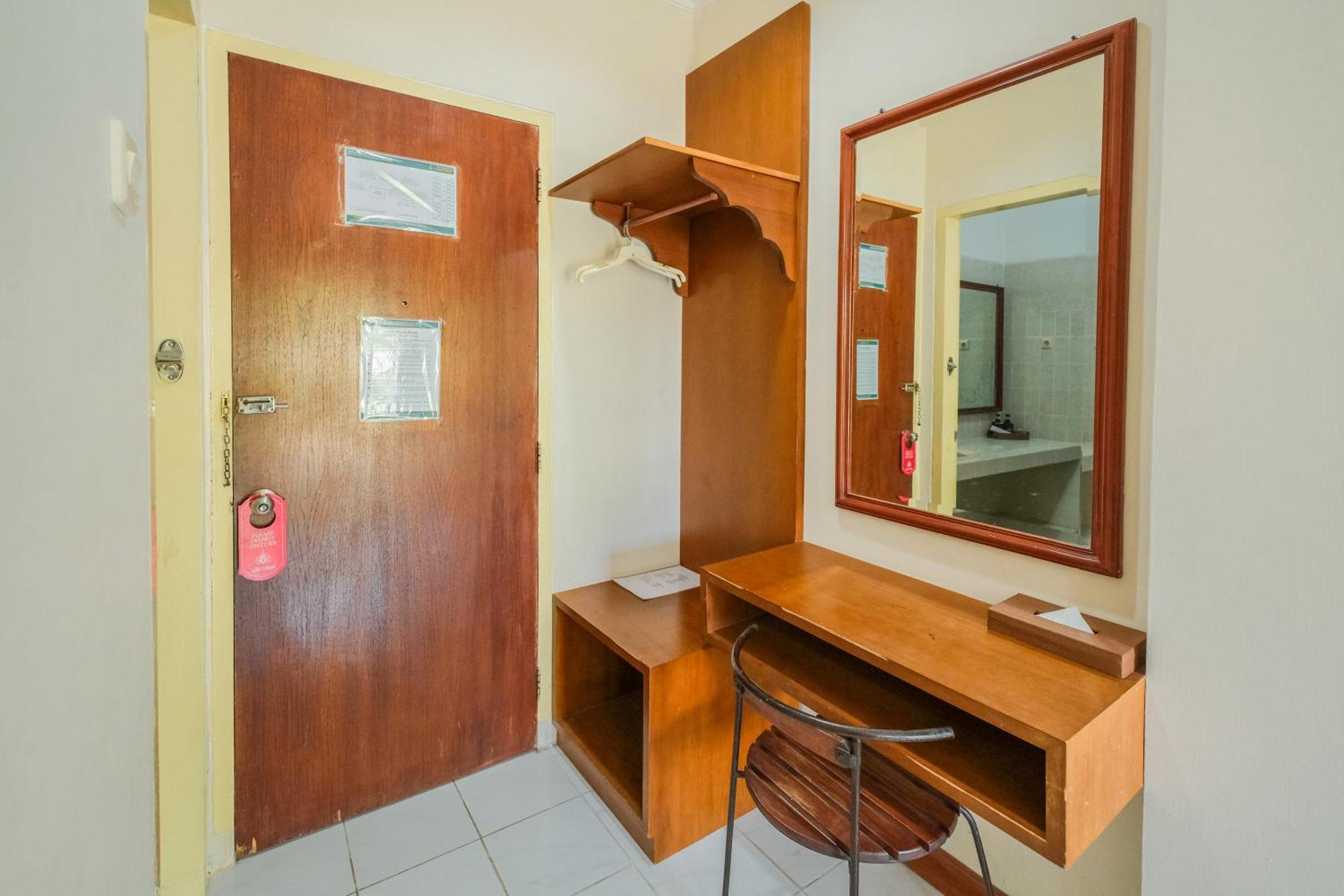Royal Brongto Hotel Yogyakarta Esterno foto