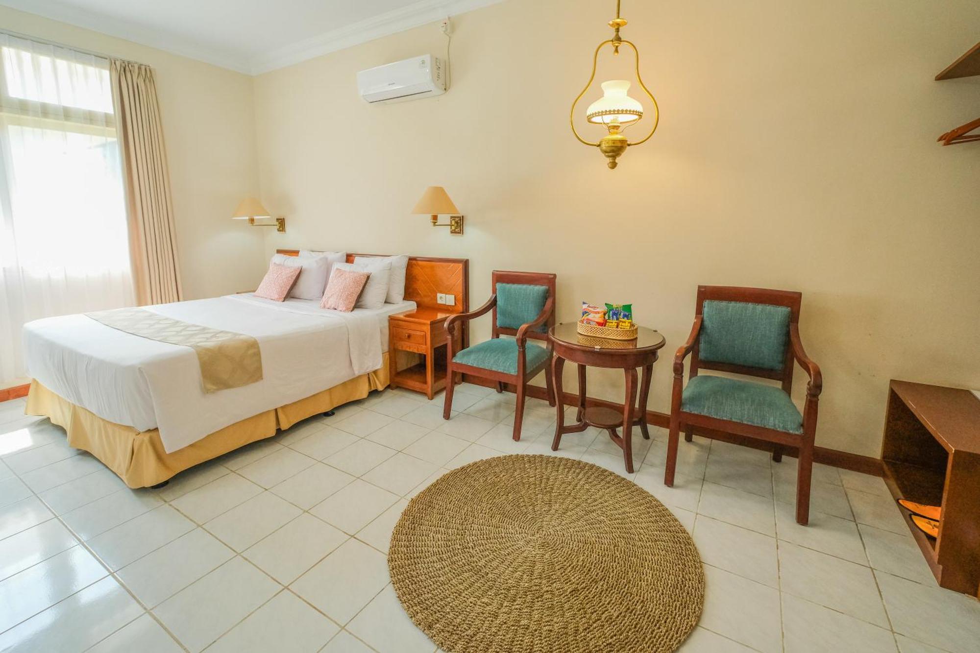 Royal Brongto Hotel Yogyakarta Esterno foto